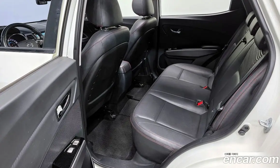 SsangYong TIBOLI 2017 1.6 автомат (гидро), фото 18