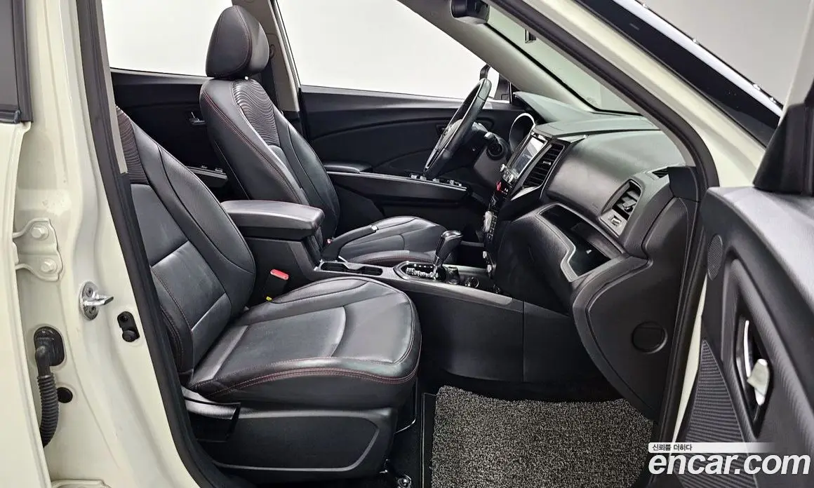 SsangYong TIBOLI 2017 1.6 автомат (гидро), фото 17