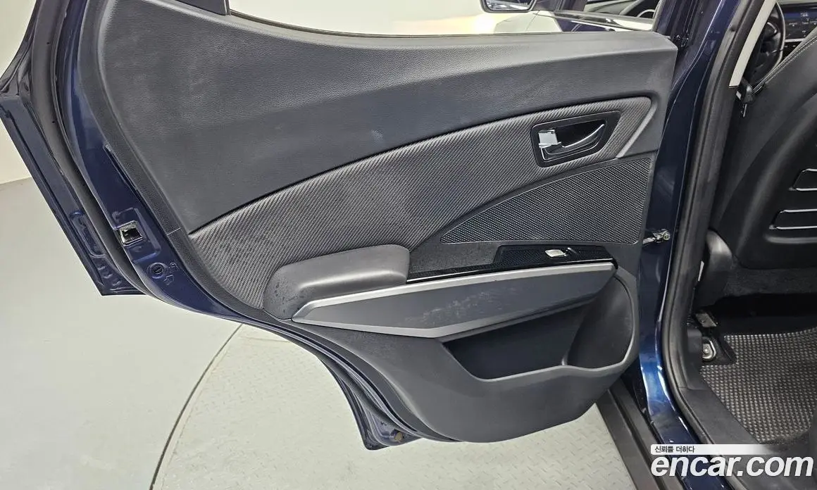 SsangYong TIBOLI 2018 1.6 автомат (гидро), фото 15