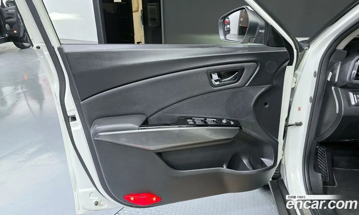 SsangYong TIBOLI 2020 1.6 автомат (гидро), фото 14