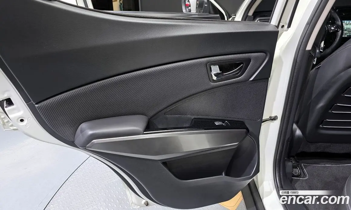 SsangYong TIBOLI 2020 1.6 автомат (гидро), фото 15