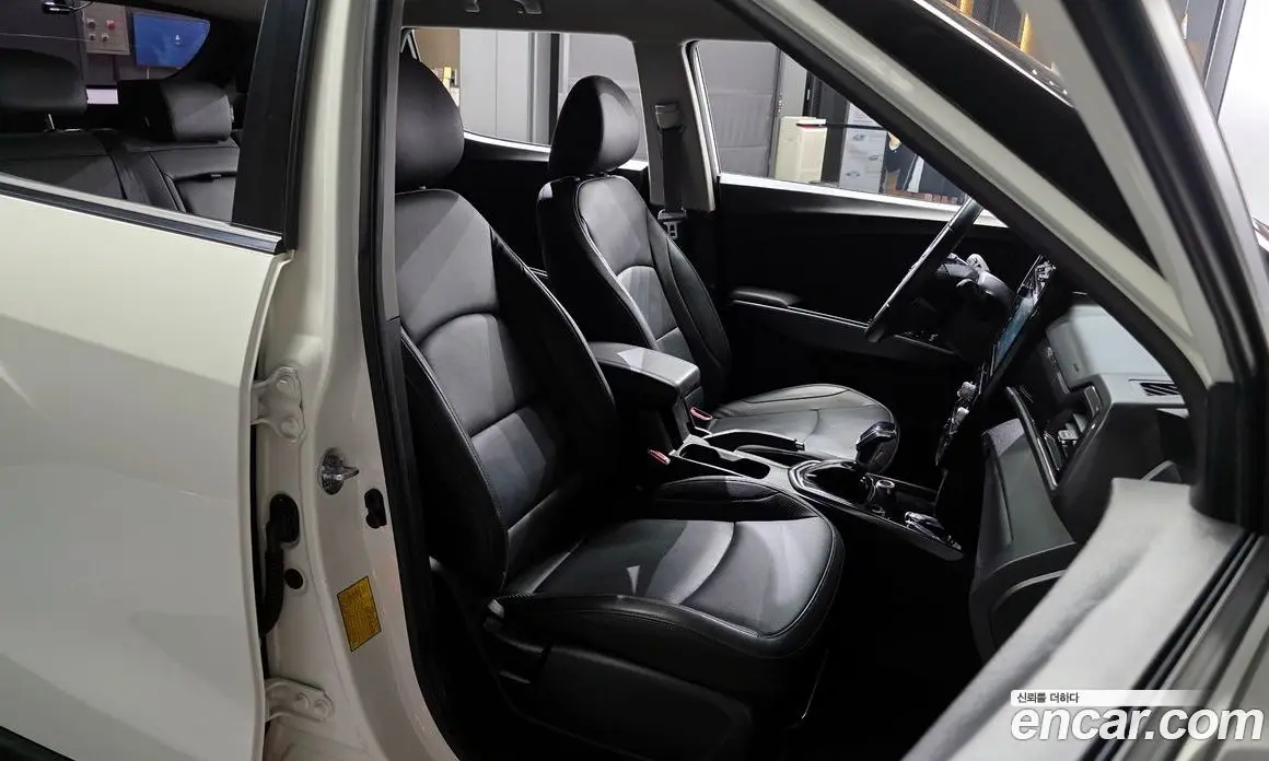 SsangYong TIBOLI 2020 1.6 автомат (гидро), фото 17