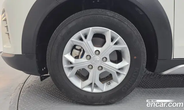 SsangYong TIBOLI 2024 1.5 автомат (гидро), миниатюра 5