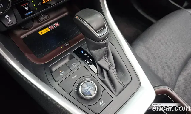 Toyota RAV4 2023 2.5 автомат (гидро), миниатюра 12