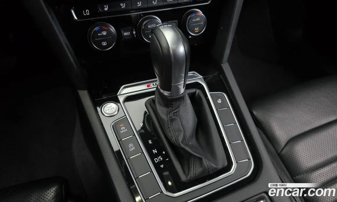 Volkswagen Passat 2018 2.0 автомат (гидро), фото 12