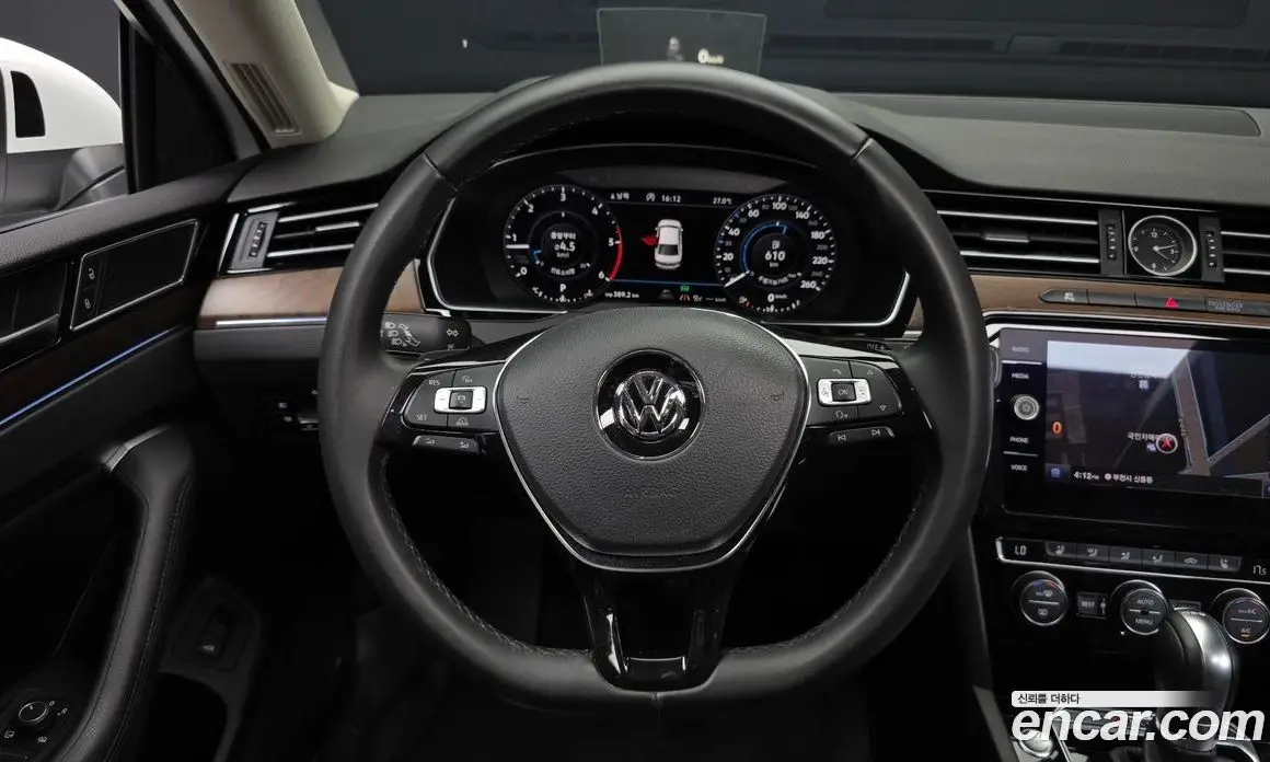 Volkswagen Passat 2018 2.0 автомат (гидро), фото 20