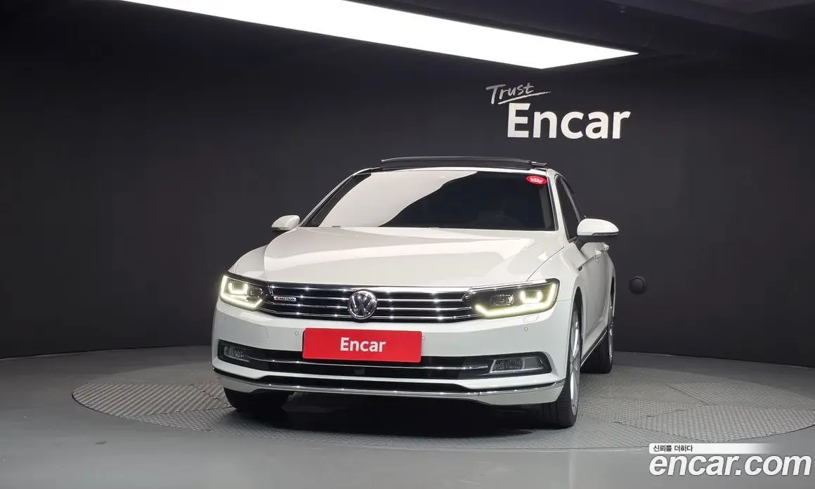 Volkswagen Passat 2018 2.0 автомат (гидро), фото 3