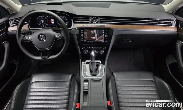 Volkswagen Passat 2018 2.0 автомат (гидро), миниатюра 10