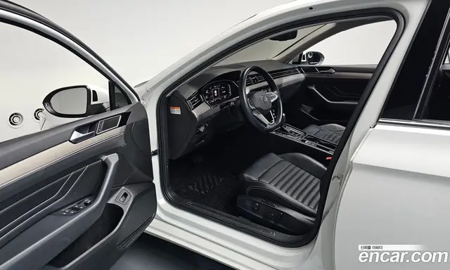 Volkswagen Passat 2022 2.0 автомат (гидро), миниатюра 12