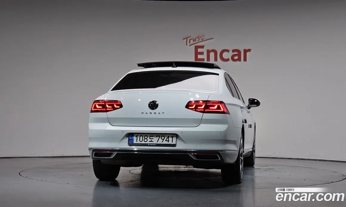 Volkswagen Passat 2022 2.0 автомат (гидро), фото 3 Volkswagen Passat 2022 2.0 автомат (гидро), фото 3