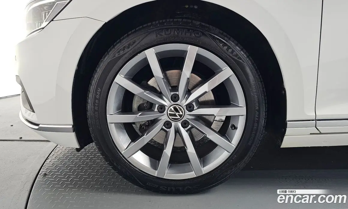 Volkswagen Passat 2022 2.0 автомат (гидро), фото 4 Volkswagen Passat 2022 2.0 автомат (гидро), фото 4