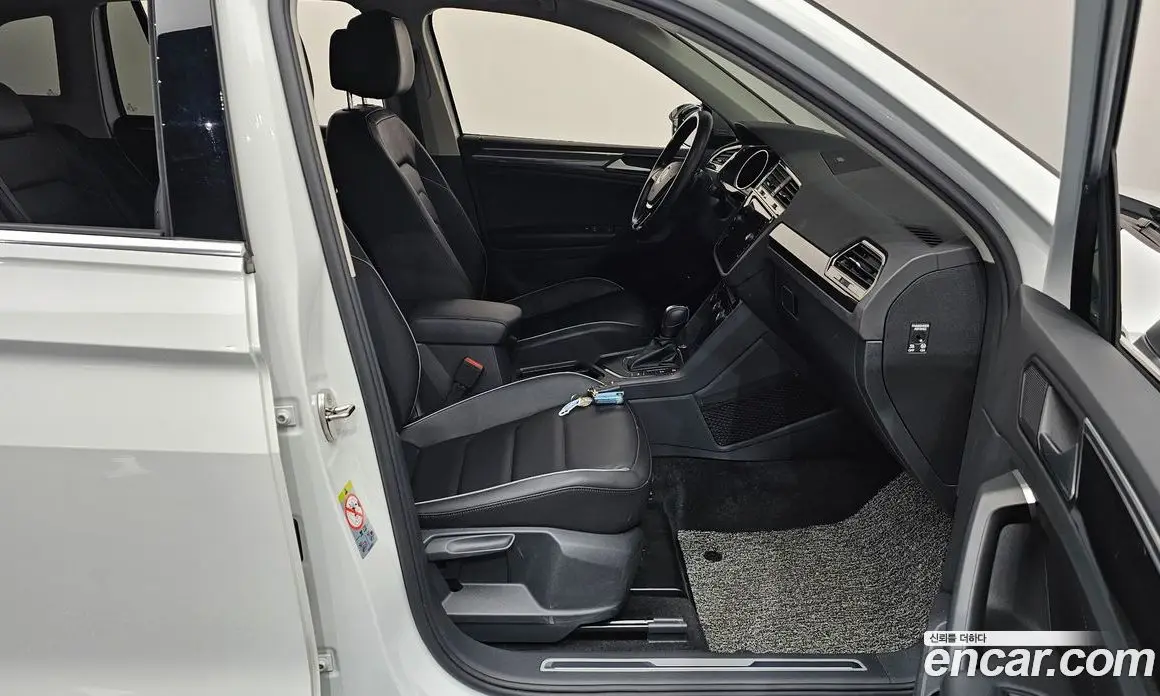 Volkswagen Tiguan 2020 2.0 автомат (гидро), фото 16
