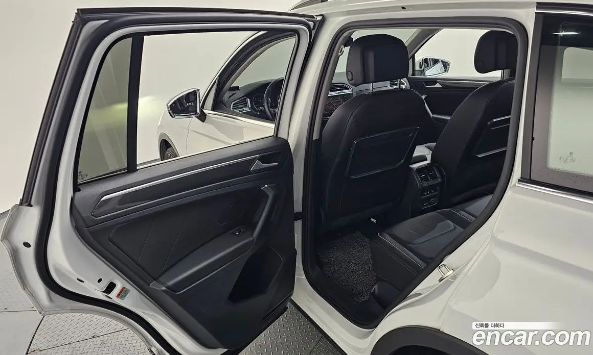 Volkswagen Tiguan 2020 2.0 автомат (гидро), фото 18