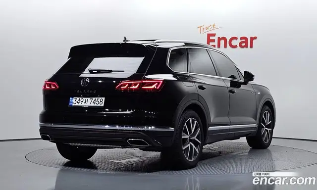 Volkswagen Touareg 2023 3.0 автомат (гидро), миниатюра 2 Volkswagen Touareg 2023 3.0 автомат (гидро), миниатюра 2