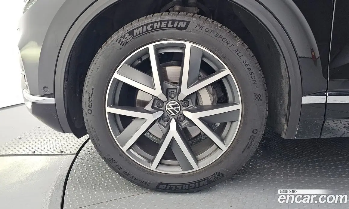 Volkswagen Touareg 2023 3.0 автомат (гидро), фото 5 Volkswagen Touareg 2023 3.0 автомат (гидро), фото 5