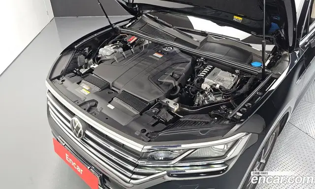 Volkswagen Touareg 2023 3.0 автомат (гидро), миниатюра 6 Volkswagen Touareg 2023 3.0 автомат (гидро), миниатюра 6