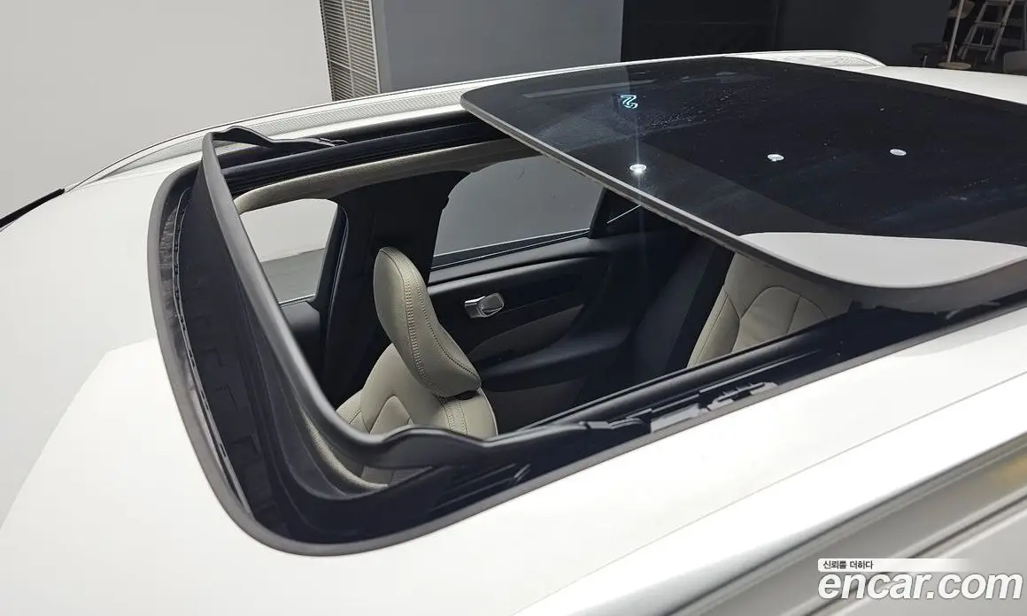 Volvo XC40 2023 2.0 автомат (гидро), фото 20 Volvo XC40 2023 2.0 автомат (гидро), фото 20