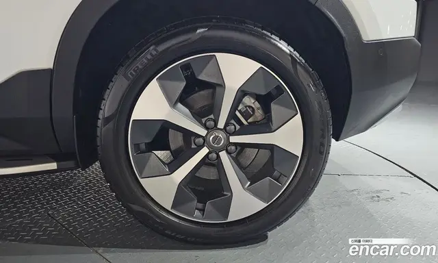 Volvo XC40 2023 2.0 автомат (гидро), миниатюра 6 Volvo XC40 2023 2.0 автомат (гидро), миниатюра 6
