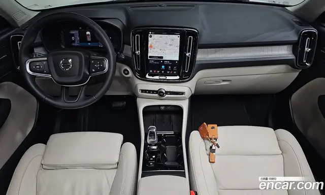 Volvo XC40 2023 2.0 автомат (гидро), миниатюра 9 Volvo XC40 2023 2.0 автомат (гидро), миниатюра 9