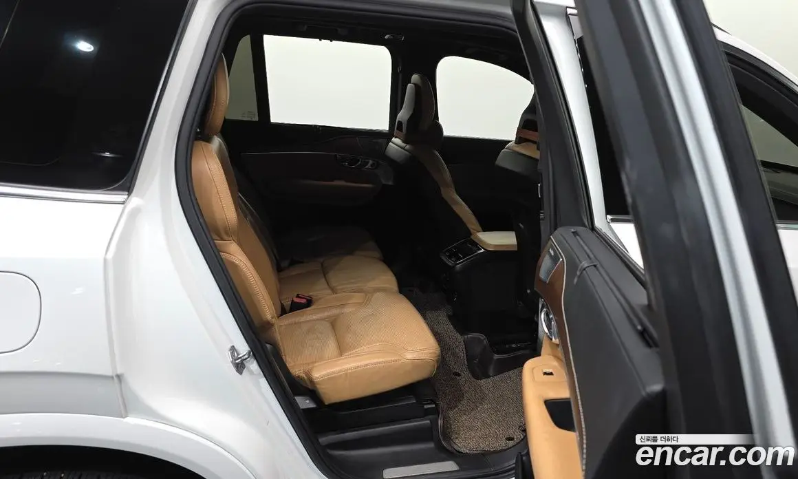 Volvo XC90 2016 2.0 автомат (гидро), фото 12 Volvo XC90 2016 2.0 автомат (гидро), фото 12