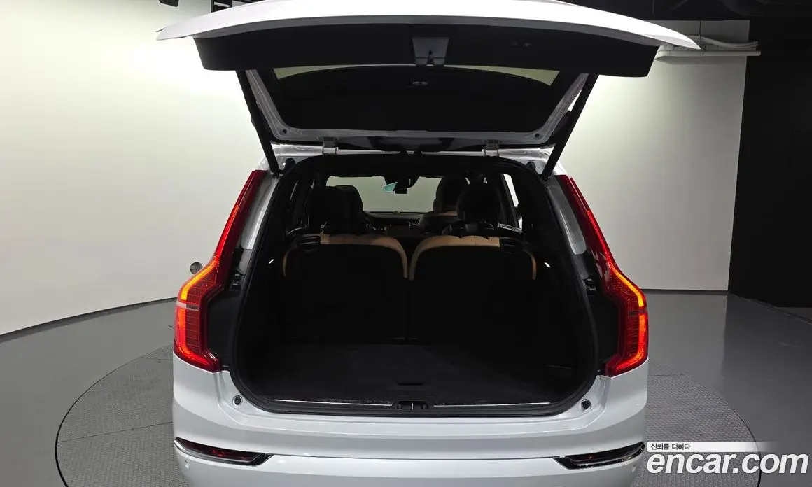Volvo XC90 2016 2.0 автомат (гидро), фото 20 Volvo XC90 2016 2.0 автомат (гидро), фото 20