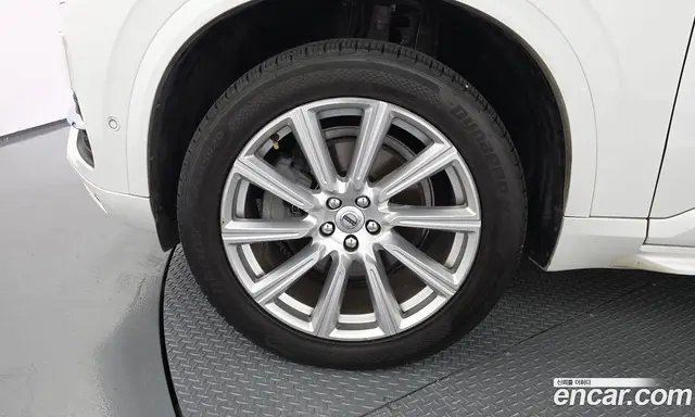 Volvo XC90 2016 2.0 автомат (гидро), миниатюра 5 Volvo XC90 2016 2.0 автомат (гидро), миниатюра 5