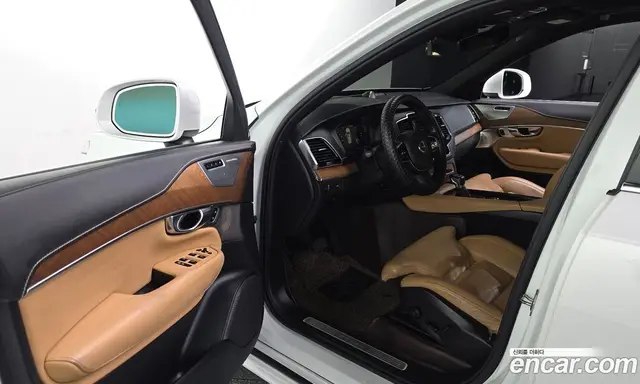 Volvo XC90 2016 2.0 автомат (гидро), миниатюра 10 Volvo XC90 2016 2.0 автомат (гидро), миниатюра 10