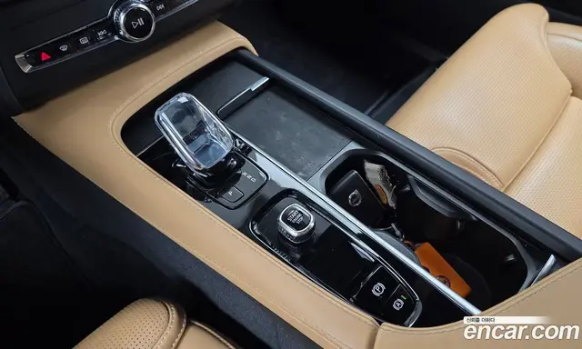 Volvo XC90 2022 2.0 автомат (гидро), миниатюра 12
