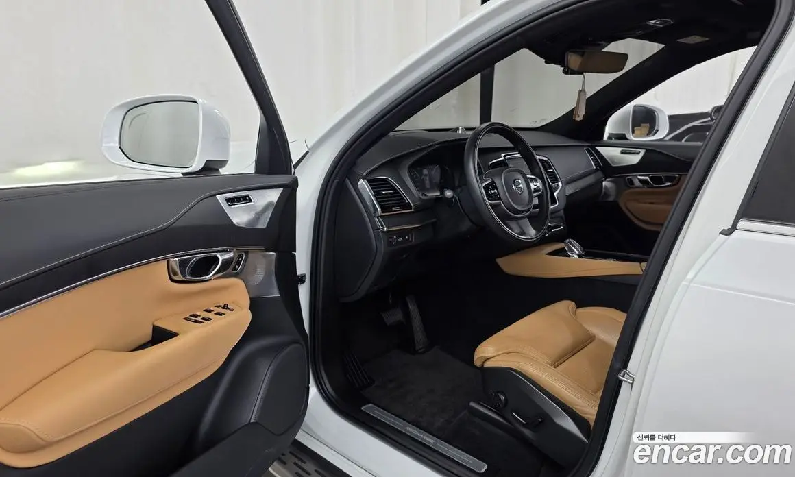 Volvo XC90 2022 2.0 автомат (гидро), фото 13
