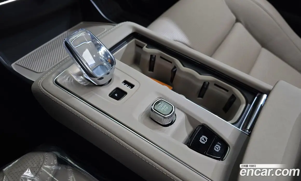 Volvo XC90 2025 2.0 автомат (гидро), фото 12 Volvo XC90 2025 2.0 автомат (гидро), фото 12