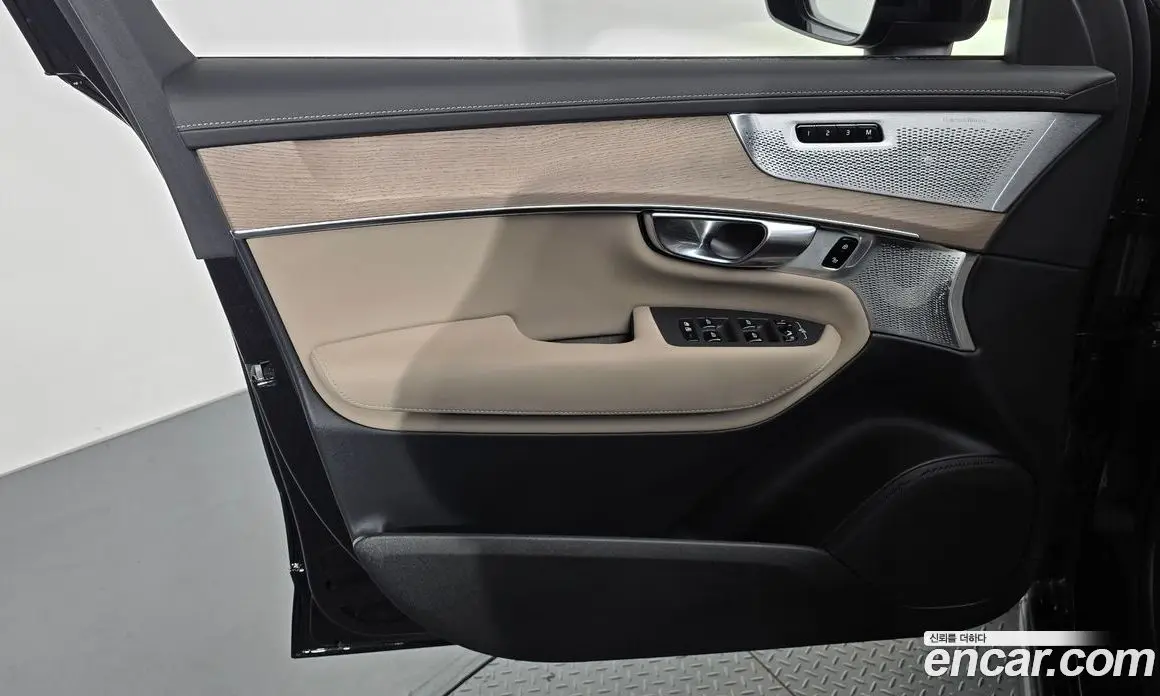 Volvo XC90 2025 2.0 автомат (гидро), фото 14 Volvo XC90 2025 2.0 автомат (гидро), фото 14