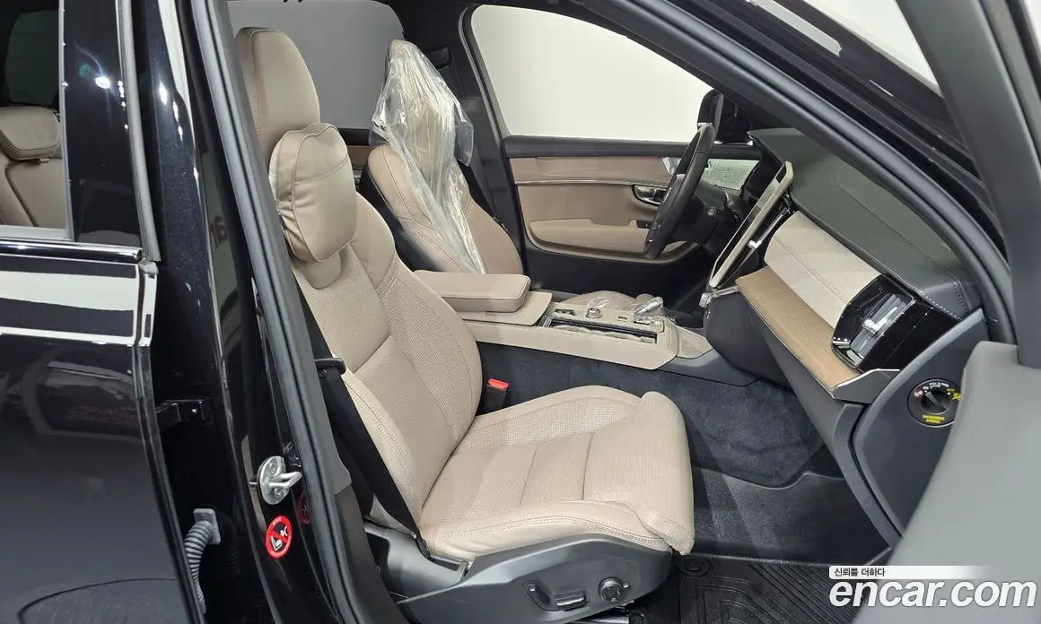 Volvo XC90 2025 2.0 автомат (гидро), фото 16 Volvo XC90 2025 2.0 автомат (гидро), фото 16