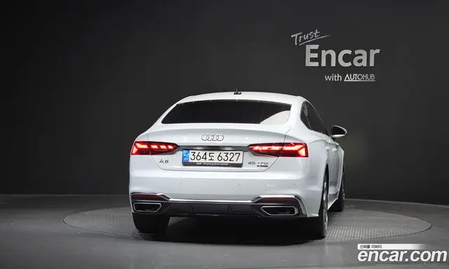 Audi A5 2022 2.0 автомат (гидро), миниатюра 3