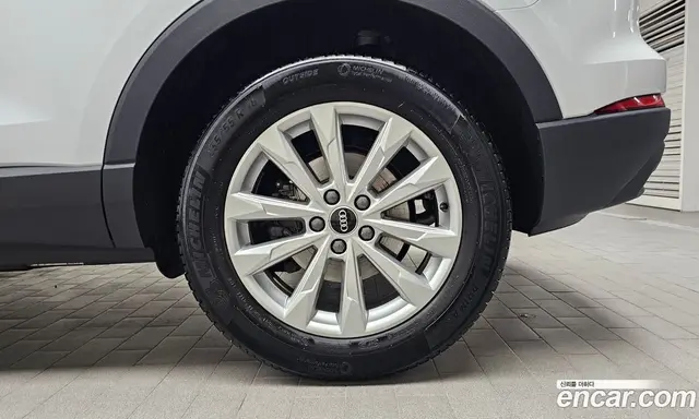Audi Q3 2025 2.0 автомат (гидро), миниатюра 7