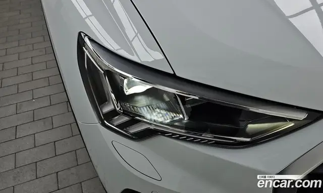 Audi Q3 2025 2.0 автомат (гидро), миниатюра 8