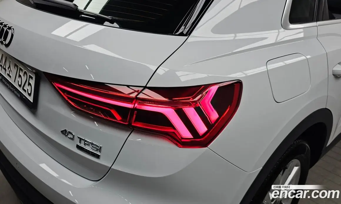Audi Q3 2025 2.0 автомат (гидро), фото 9