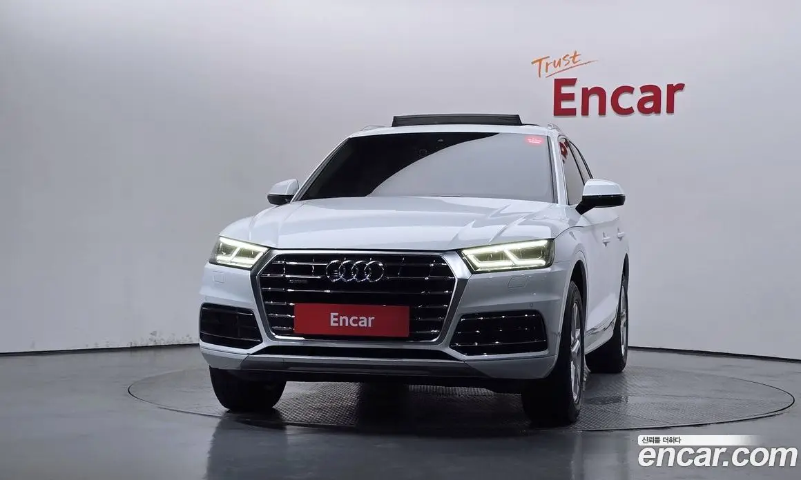 Audi Q5 2020 2.0 автомат (гидро), фото 3