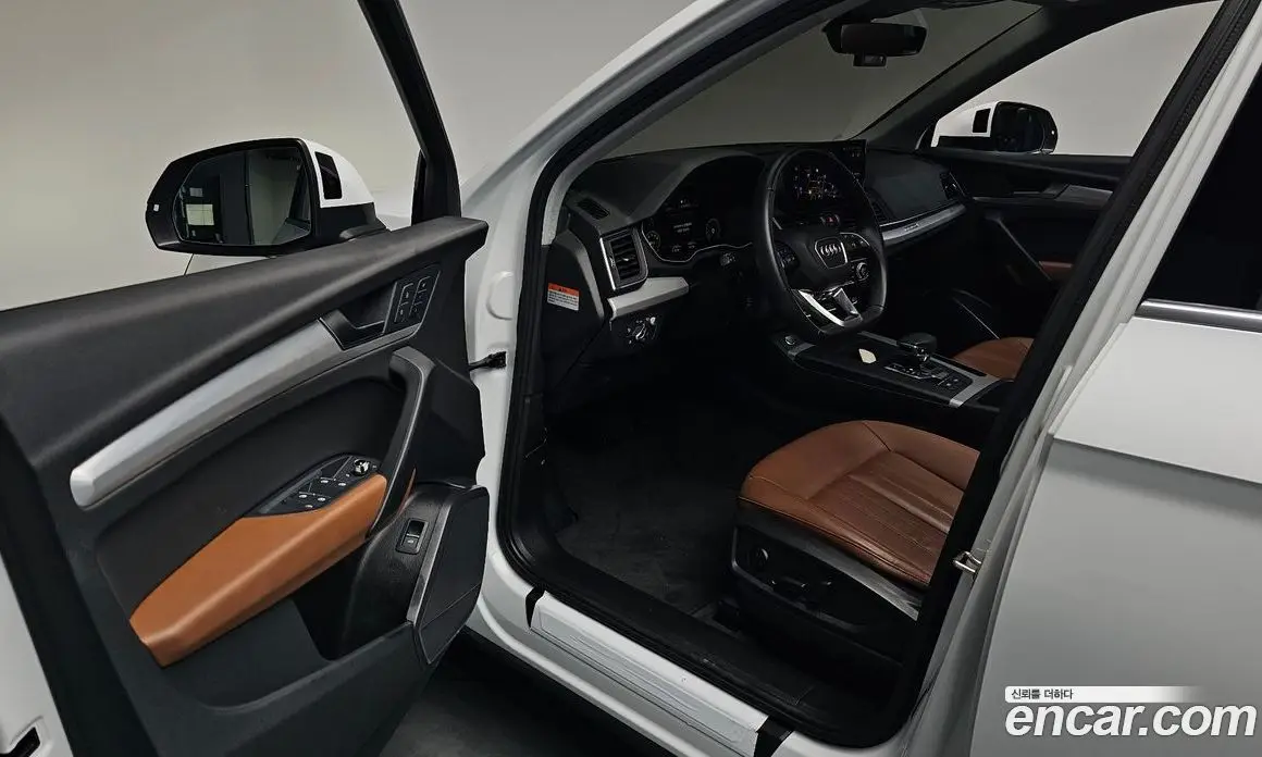 Audi Q5 2024 2.0 автомат (гидро), фото 12