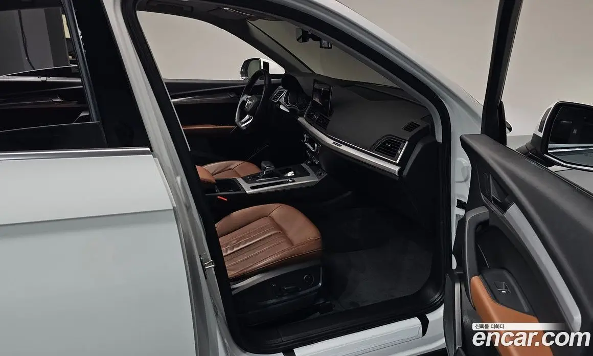 Audi Q5 2024 2.0 автомат (гидро), фото 16