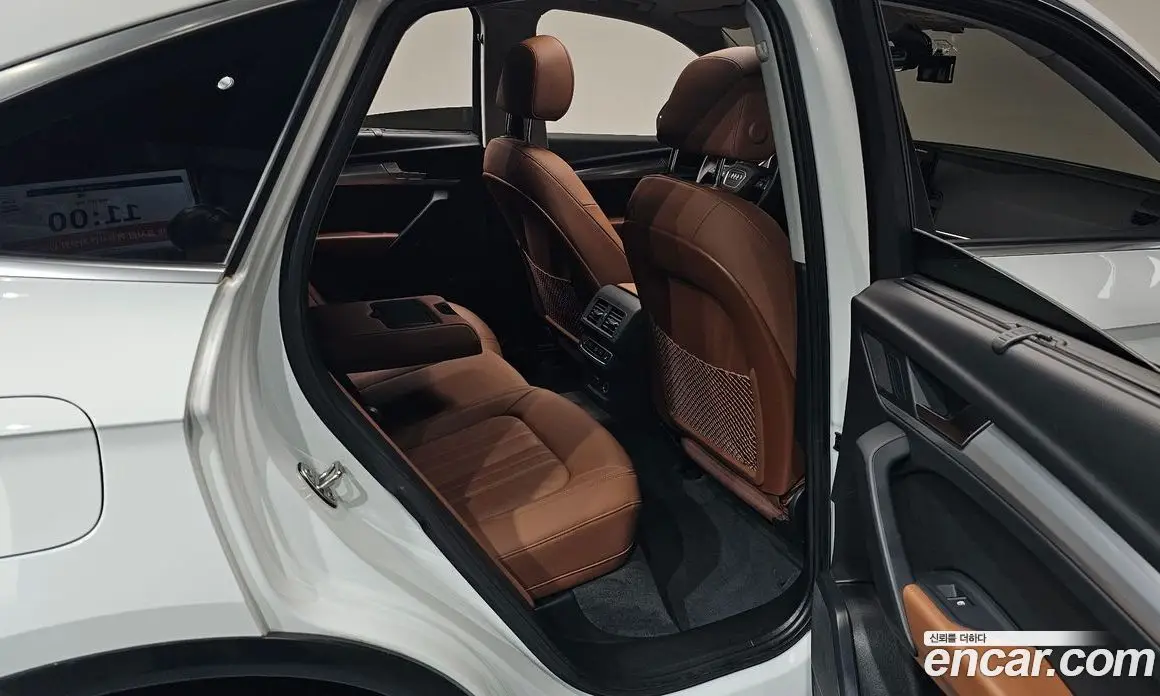 Audi Q5 2024 2.0 автомат (гидро), фото 17