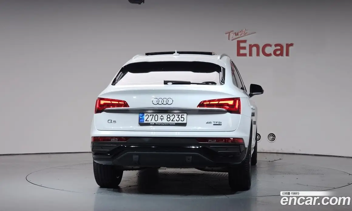Audi Q5 2024 2.0 автомат (гидро), фото 3