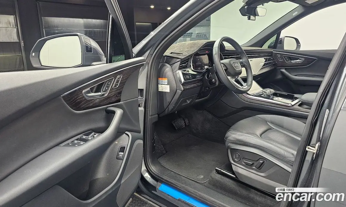 Audi Q7 2021 3.0 автомат (гидро), фото 12