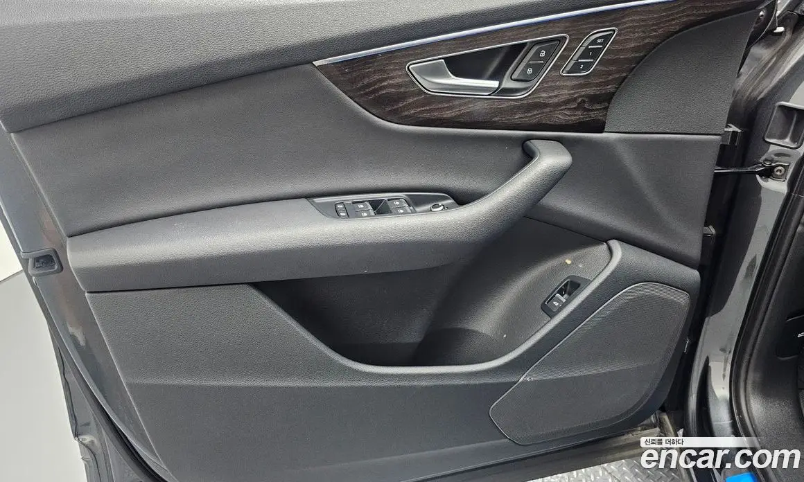 Audi Q7 2021 3.0 автомат (гидро), фото 13