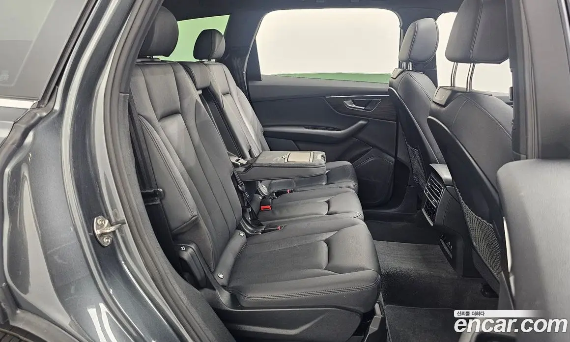 Audi Q7 2021 3.0 автомат (гидро), фото 17