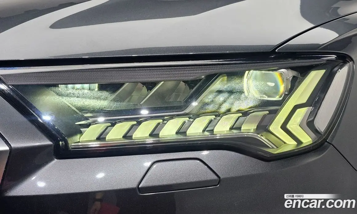 Audi Q7 2021 3.0 автомат (гидро), фото 7