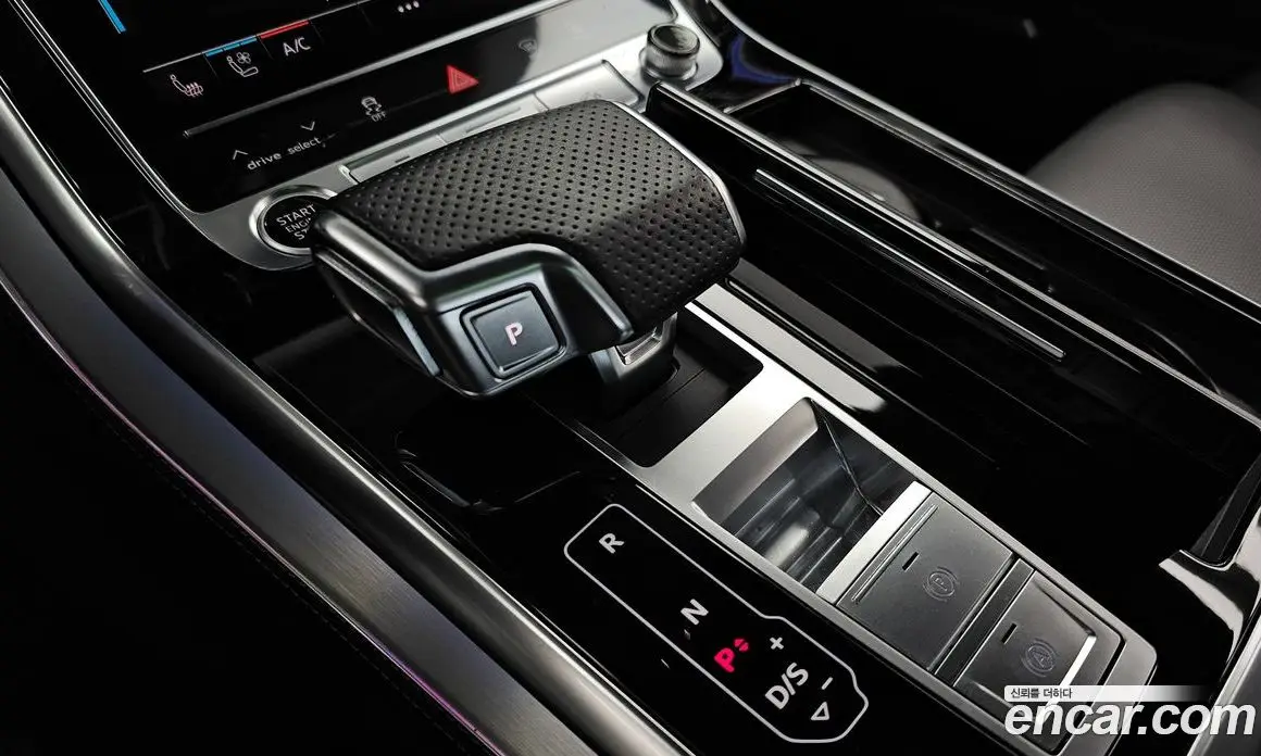 Audi Q8 2021 3.0 автомат (гидро), фото 12