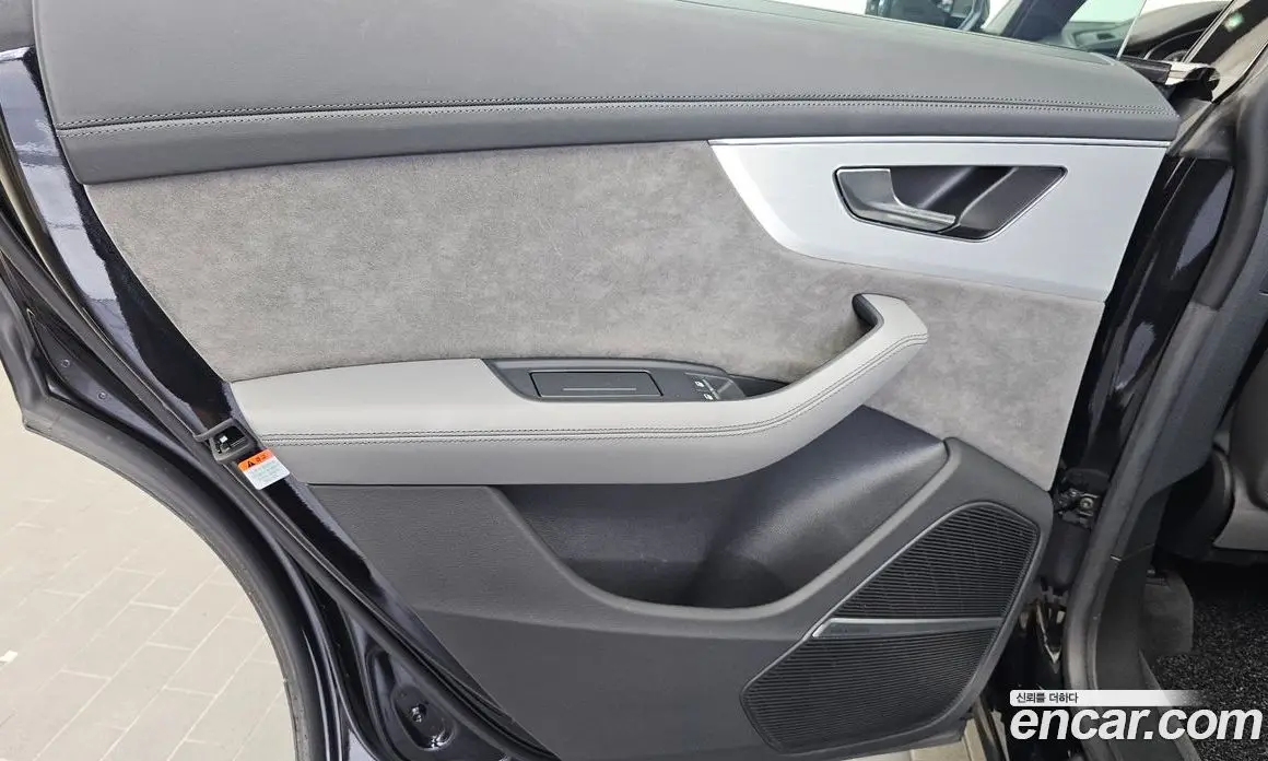 Audi Q8 2021 3.0 автомат (гидро), фото 15