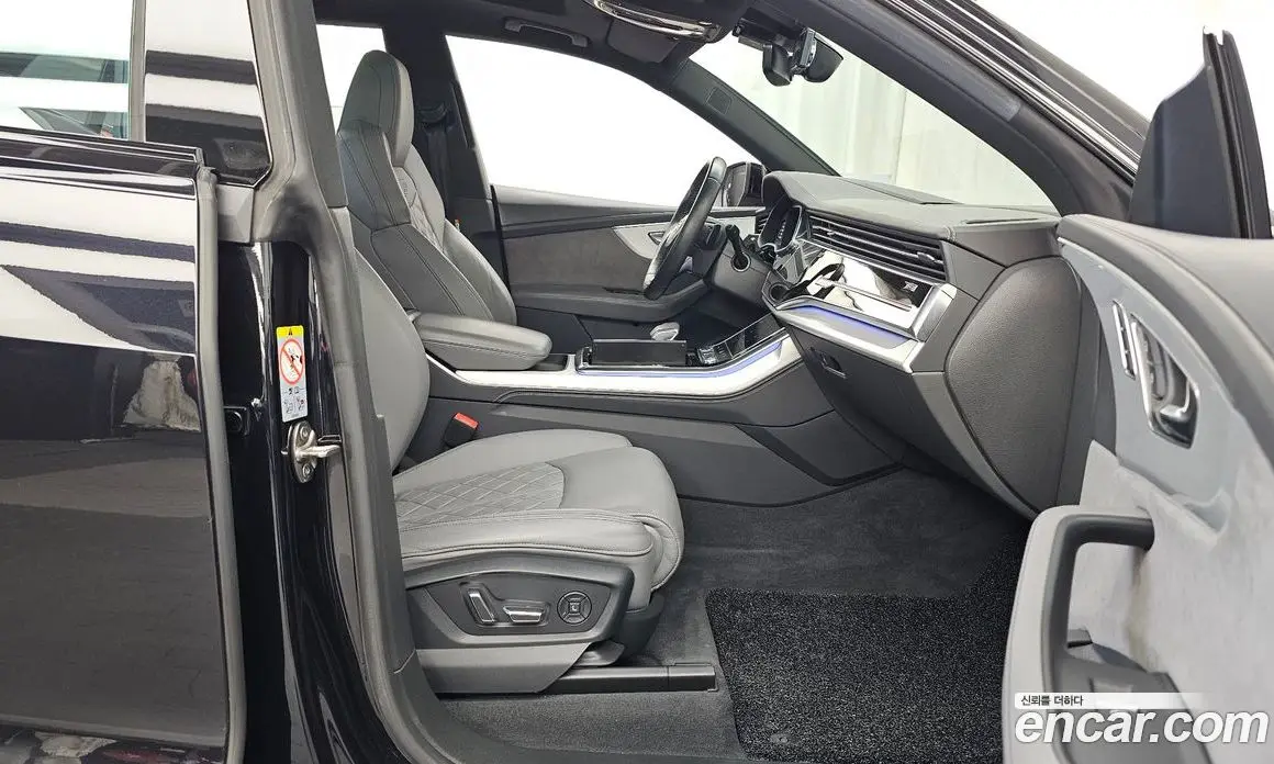Audi Q8 2021 3.0 автомат (гидро), фото 17