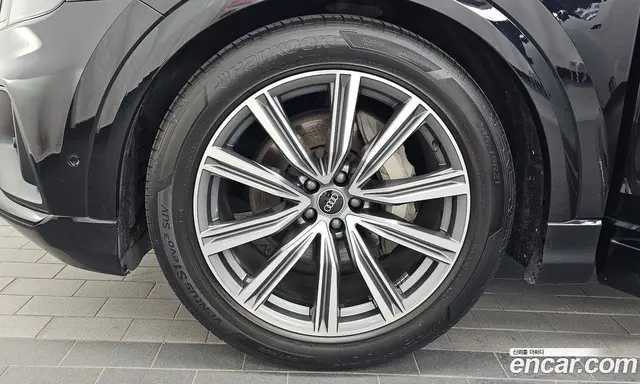 Audi Q8 2021 3.0 автомат (гидро), миниатюра 5