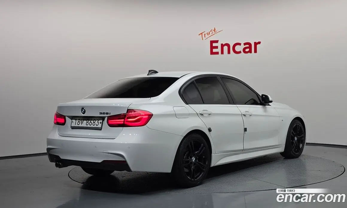 BMW 3 серия 2016 2.0 автомат (гидро), фото 2 BMW 3 серия 2016 2.0 автомат (гидро), фото 2